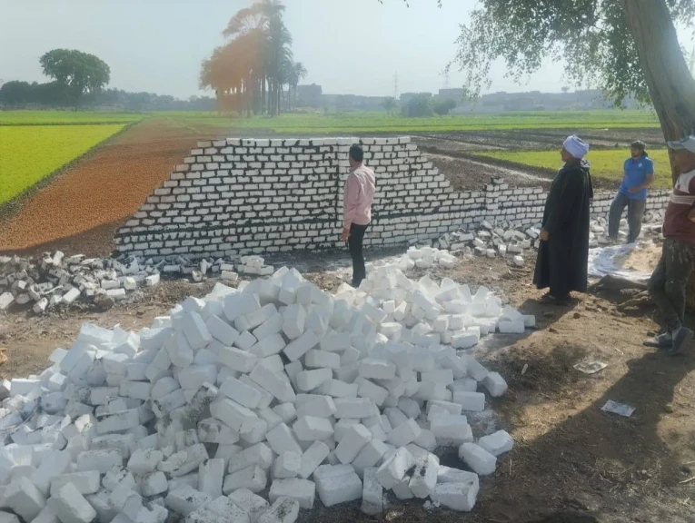 محافظ أسيوط: إزالة 12 حالة تعدي على أراضي زراعية ضمن المرحلة الثالثة للموجة 27 للازالات