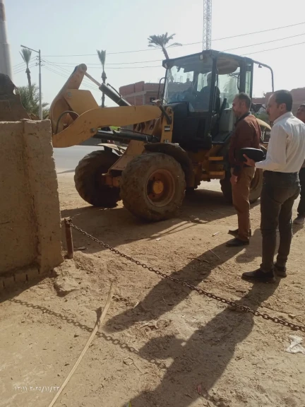 محافظ أسيوط: استرداد 135 فدان و1549 متر مربع خلال حملات إزالة 16 حالة تعدي بالمرحلة الثالثة من الموجة 27