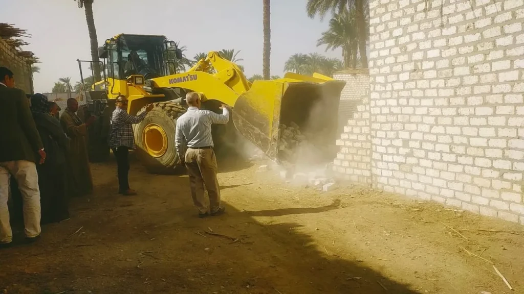 محافظ أسيوط : إزالة 16 حالة تعدي على أراضي زراعية ومتغيرات مكانية ضمن المرحلة الثالثة من الموجة 27