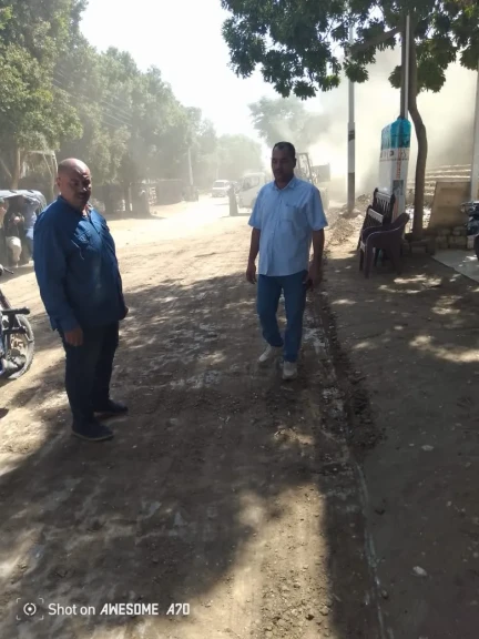 محافظ أسيوط : استمرار أعمال تمهيد وتسوية شوارع قرية الدوير بصدفا لتحسين مستوى الخدمات