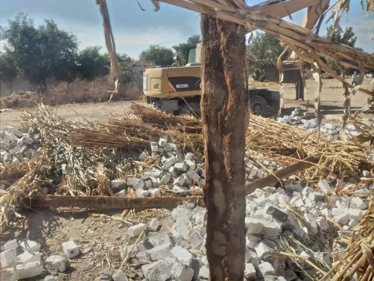 محافظ أسيوط : استرداد 97 فدان و1008 متر مربع من أملاك الدولة خلال إزالة 24 حالة تعدي ضمن المرحلة الثالثة من الموجة 27