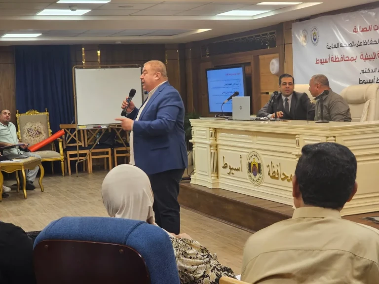 محافظ أسيوط : ورشة عمل استرشادية لتعزيز حملات التوعية البيئية ضمن أنشطة البرنامج الوطني لإدارة المخلفات الصلبة  NSWMP