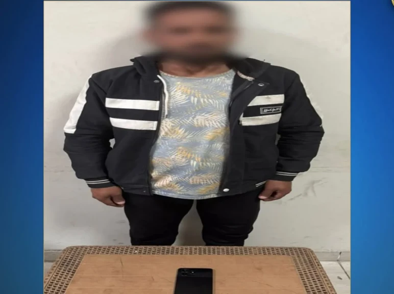 بالصورة .. تفاصيل القبض على شخص بالإسكندرية لقيامه بأبتزاز وتهديد سيدة بالبحيرة عبر وسائل التواصل الإجتماعي