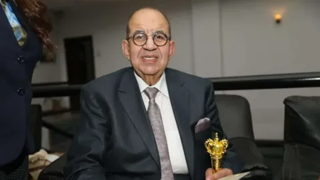 محمد التاجي: «بخس عشان النعش ما يبقاش تقيل عليكم»