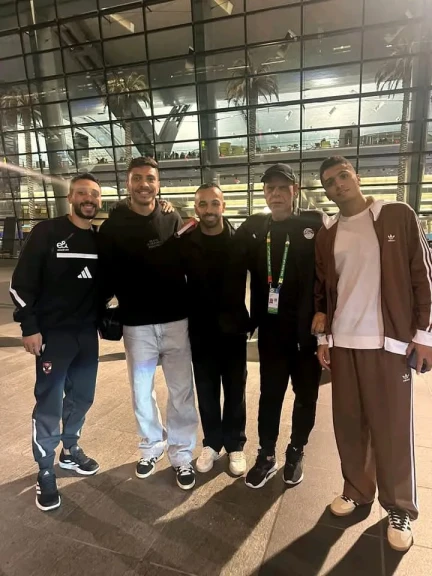 بالصور .. وصول رباعي النادي الأهلي إلى مقر بعثة منتخب مصر، المشارك في كأس العرب في العاصمة القطرية الدوحة