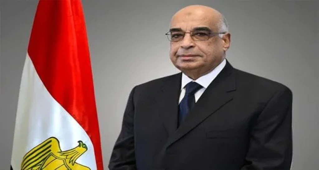 وزير العدل يعتمد حركة ترقيات كُبرى لموظفي المحاكم والشهر العقاري والخبراء والطب الشرعي