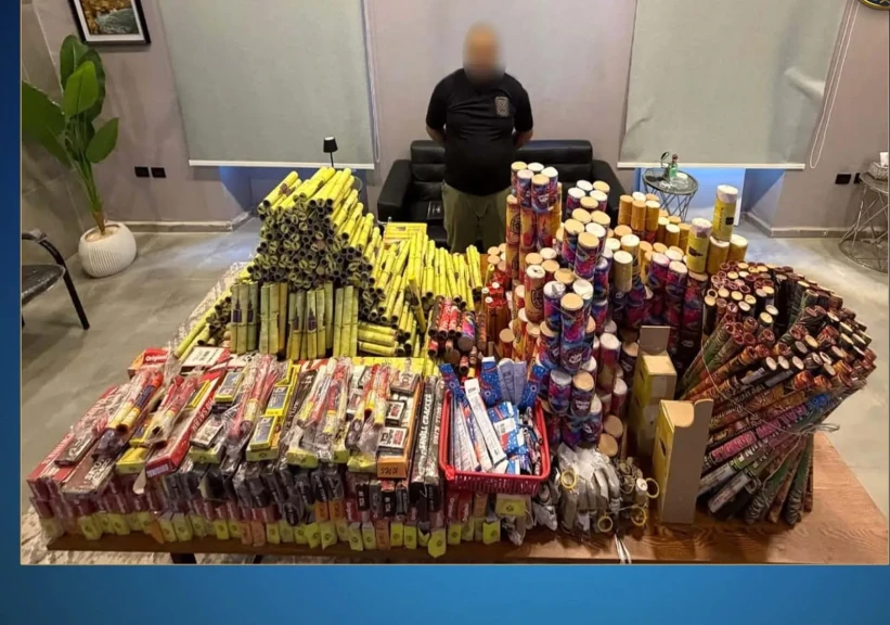 أجهزة الأمن بالإسكندرية تضبط صاحب محل بحوزته أكثر من 500 ألف قطعة ألعاب نارية مختلفة الأشكال والأحجام