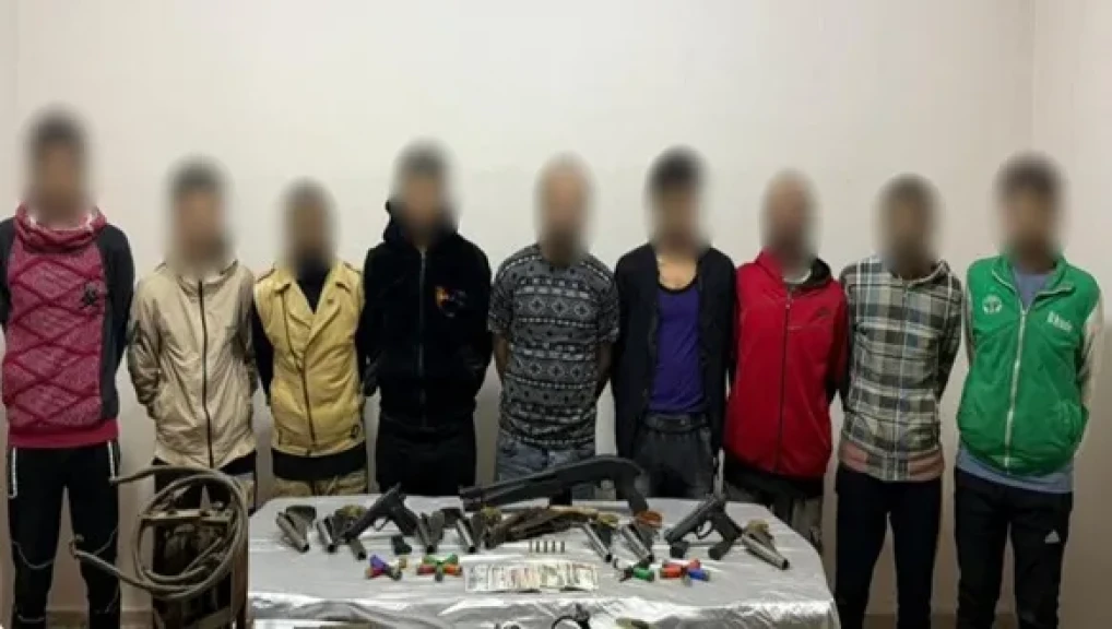 عاجل .. مصرع 4 عناصر جنائية شديدة الخطورة ضمن بؤر إجرامية من جالبى المواد المخدرة والأسلحة النارية وضبط باقى أفرادها وإستشهاد فرد شرطة وإصابة ضابط من القوات