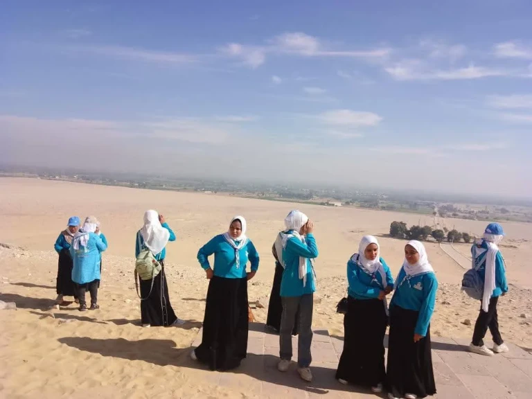 محافظ أسيوط: استثمار طاقات الشباب والفتيات ركيزة لتنمية المجتمع .. ومعسكر كشفي لجوالات مركز شباب فزارة بالقوصية