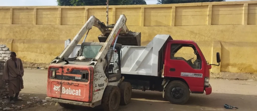 محافظ أسيوط: تكثيف حملات النظافة ورفع تراكمات المخلفات بقرى مركز أبوتيج