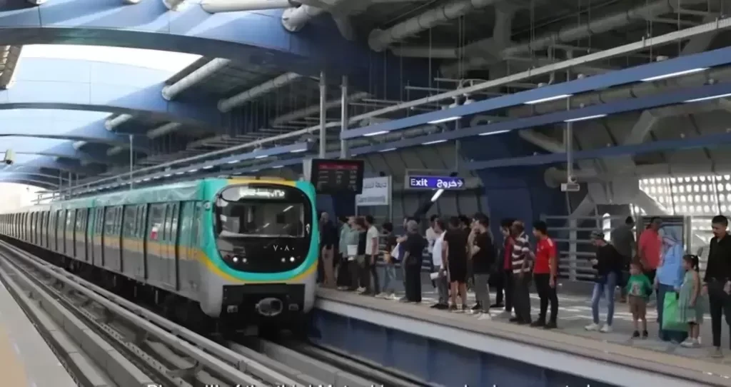 لأول مرة في مصر.. هتشتري تذكرة المترو بالفيزا وهتوفر وقتك