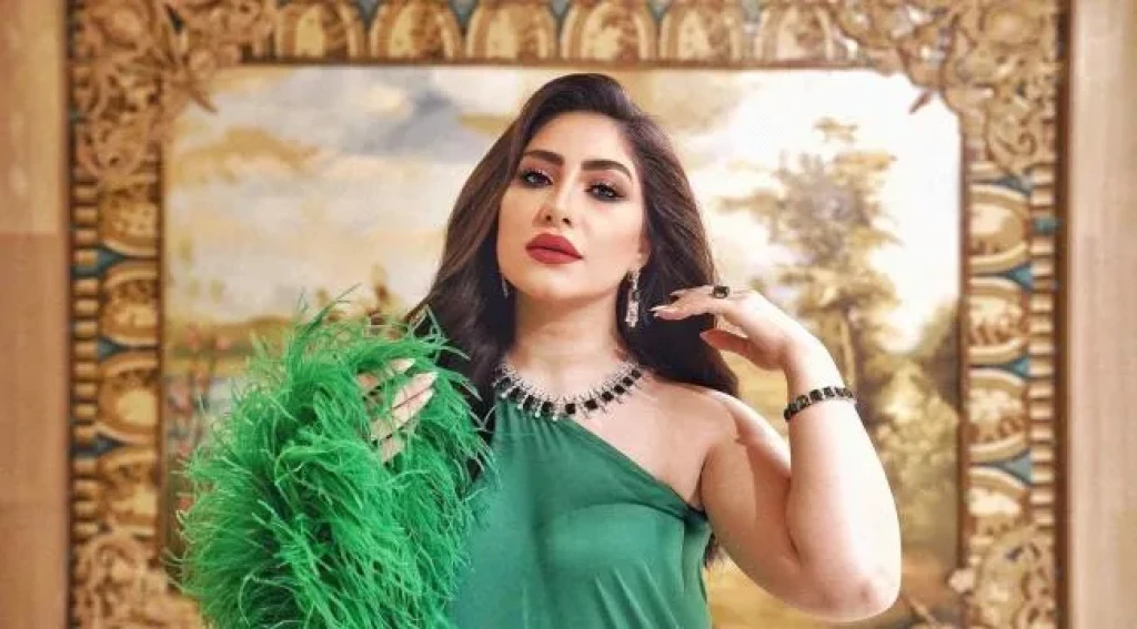 الحبس 3 سنوات على المتهمين فى قضية استغلال شيكات المطربة بوسي