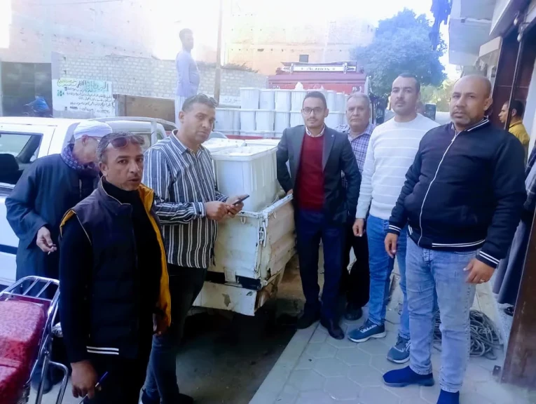 محافظ أسيوط : ضبط نصف طن عسل مجهول المصدر ومواد تموينية قبل بيعها في السوق السوداء بمركزي منفلوط والقوصية