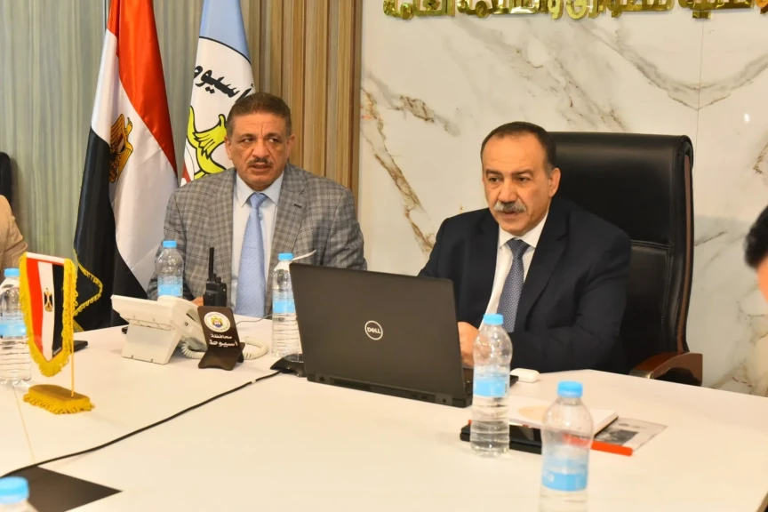 محافظ أسيوط يعلن فتح لجان اليوم الثاني والأخير لإعادة انتخابات مجلس النواب بالدائرة الثالثة في موعدها دون معوقات