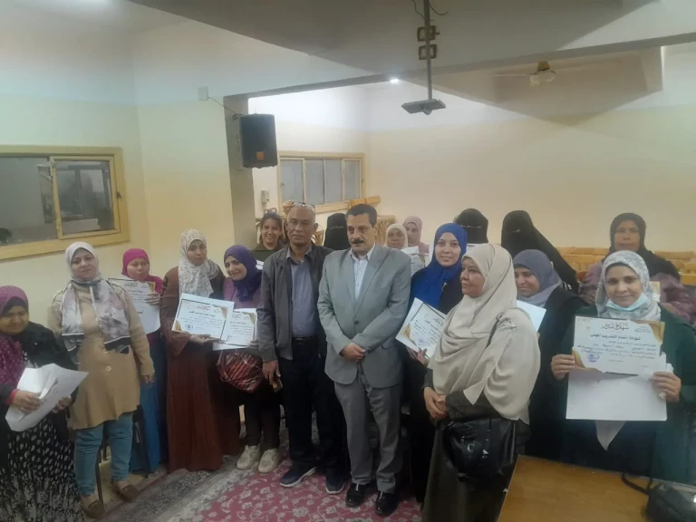 محافظ أسيوط: تسليم شهادات البرنامج التدريبي بوحدة أبوتيج المتنقلة خطوة للتمكين الاقتصادي