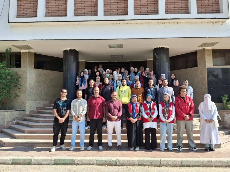 محافظ أسيوط يشيد بمبادرة ”إغاثة” للتوعية بالإسعافات الأولية بالشراكة بين الشباب والرياضة والهلال الأحمر