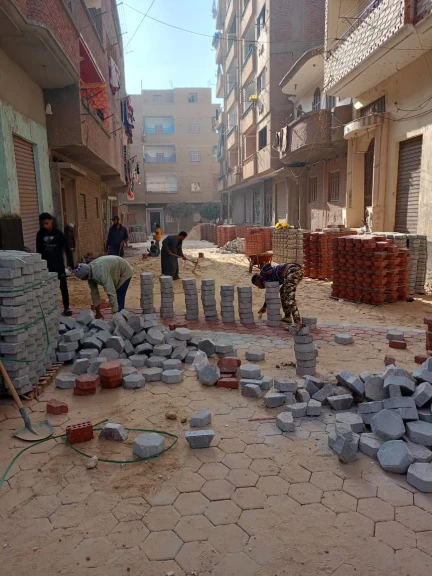 محافظ أسيوط: تمهيد شوارع منطقة أبو جبل بديروط استعدادًا لتركيب بلاط الإنترلوك