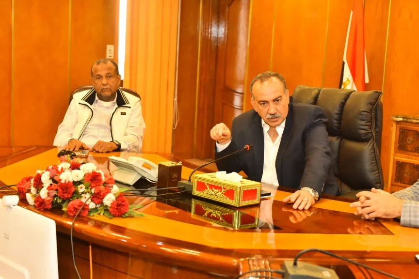 محافظ أسيوط يناقش مع المجلس التصديري تعزيز صادرات النباتات الطبية والعطرية ودعم التكتلات الاقتصادية