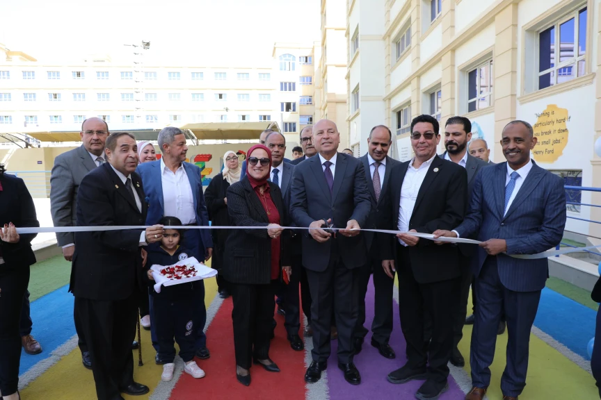 محافظ القاهرة يشهد معرض القاهرة السنوى للعلوم والهندسة والتكنولوجيا الذي نظمته مديرية التربية والتعليم بمدرسة ستيم الدولية IVY  التابعة لإدارة المقطم