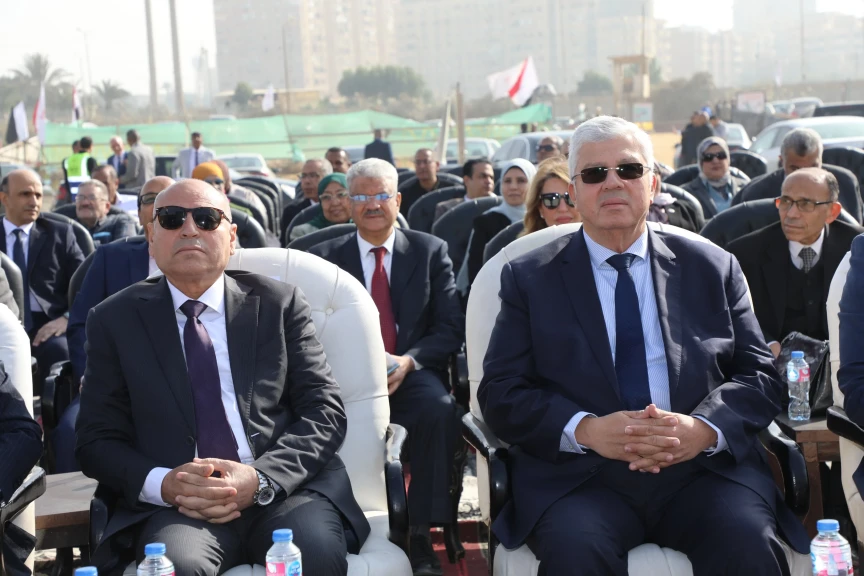 محافظ القاهرة ووزير التعليم العالي ورئيس جامعة حلوان يشهدون حفل تفقد تنفيذ المرحلة الاولى من إنشاء وتجهيز المستشفى الجامعي لجامعة حلوان
