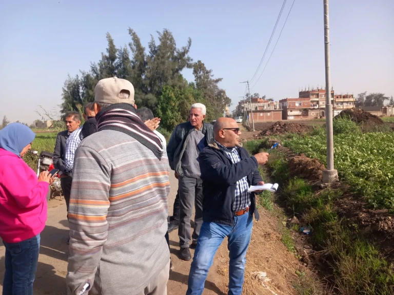 محافظ الدقهلية يكلف لجنة للمرور والمعاينة على الطبيعة لمواقع انشاء المشروعات الاستثمارية بمراكز ومدن الدقهلية