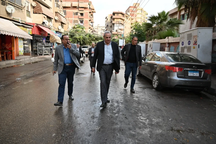 وسط أمطار طنطا… محافظ الغربية يفاجئ الشوارع بجولة ميدانية مكبرة لمتابعة حركة النقل ورفع الإشغالات ويؤكد: لن أسمح بأي تقصير والمواطن يجب أن يشعر بالاختلاف