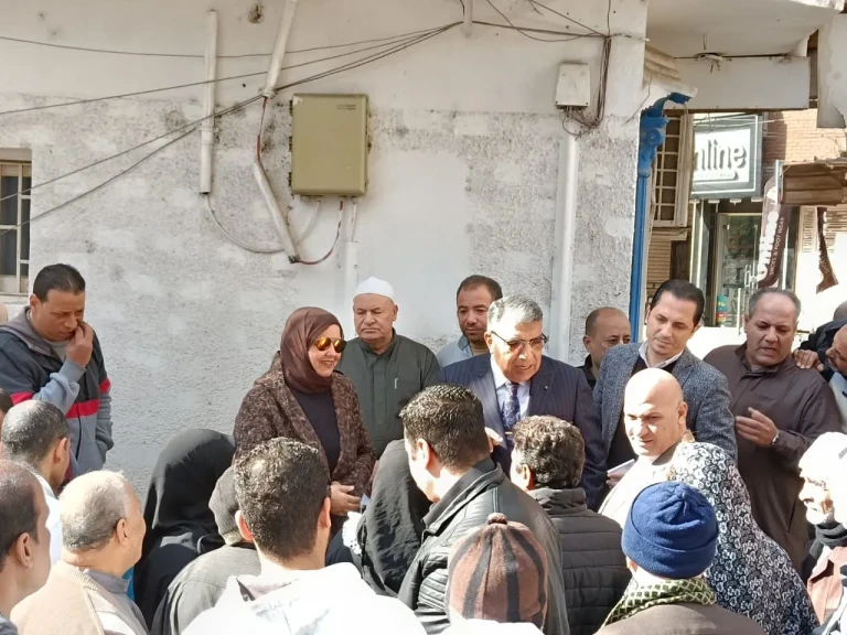 محافظ الدقهلية يتفقد مركز طب الأسرة بمحلة دمنة ويؤكد: الخدمات الطبية والعلاجية للمواطن أولوية لا تحتمل التأجيل