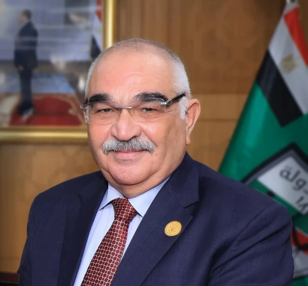 رئيس هيئة قضايا الدولة يهنئ الدكتر أشرف صبحى بمناسبة انتخابه رئيسًا للجنة (CIGEPS) التابعة لليونسكو