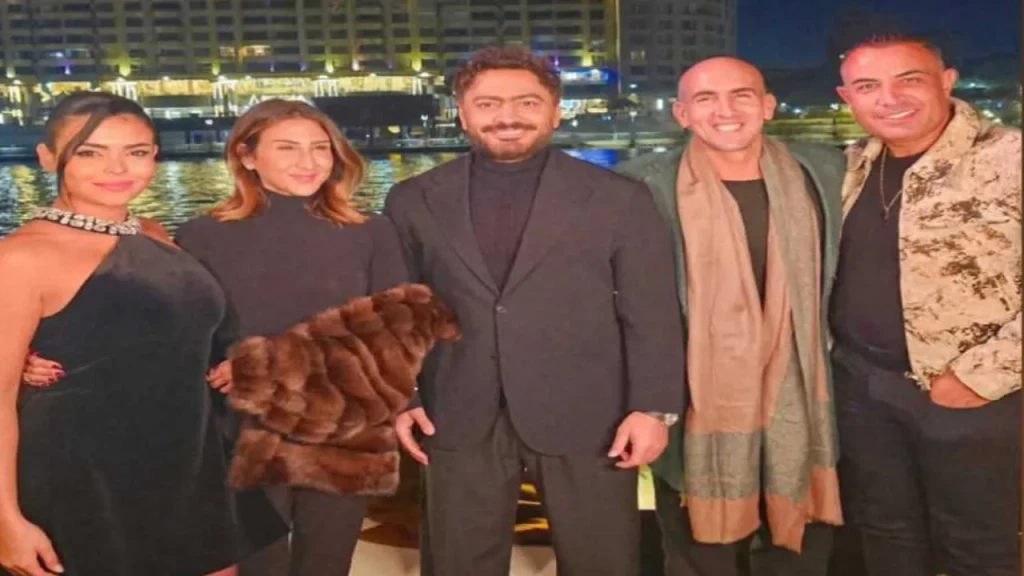 بالفيديو..أول ظهور لـ تامر حسني احتفالاً بنجاح حملته الإعلانية