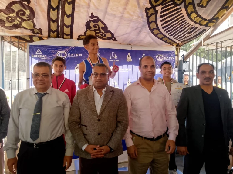 محافظ أسيوط يهنئ أبطال الموهبة بحصد فضيتين وبرونزية في بطولة الجمهورية للملاكمة مواليد 2011