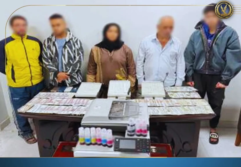 بالصور .. سقوط اخطر عصابة لتزوير العملات المحلية فى قبضة أجهزة الأمن