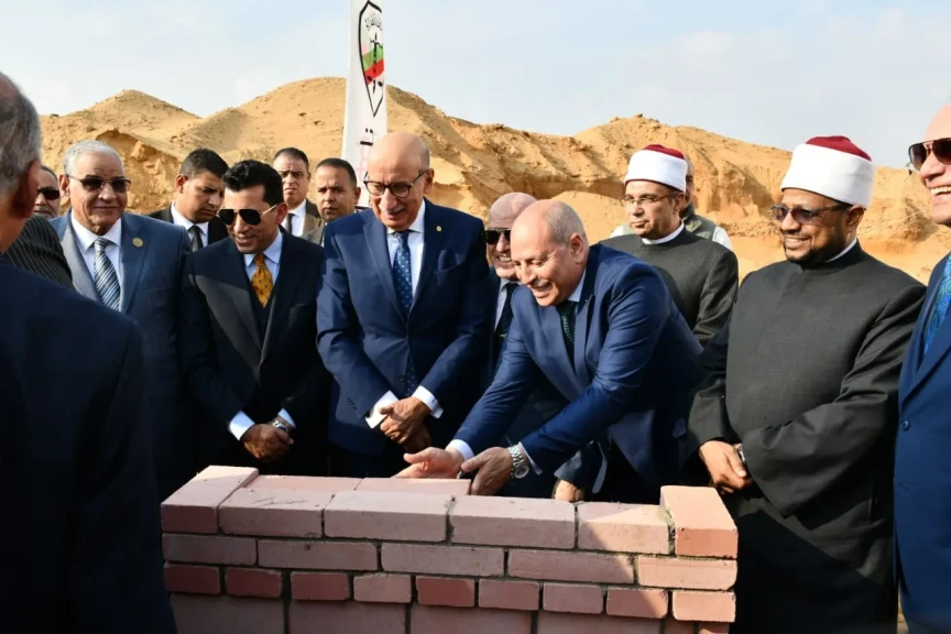 بالصور .. محافظ القاهرة ووزير الشباب والرياضة يشهدان وضع حجر الأساس لأول مسجد يُنسب لقضاة مصر ويضم مركز ثقافيًا