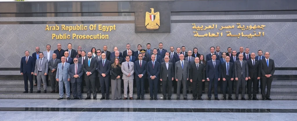 النائب العام يستقبل وزير الاتصالات وتكنولوجيا المعلومات بمقر مكتبه