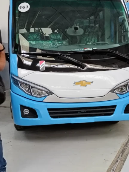 إطلاق أول ميني باص مصري من النصر للسيارات