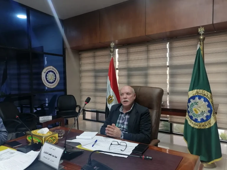 تنفيذا لتكليفات محافظ الدقهلية .. السكرتير العام المساعد يعقد إجتماعاً لمتابعة الإستعدادات لأعمال الموجة 28 لازالة التعديات وموقف المتغيرات المكانية