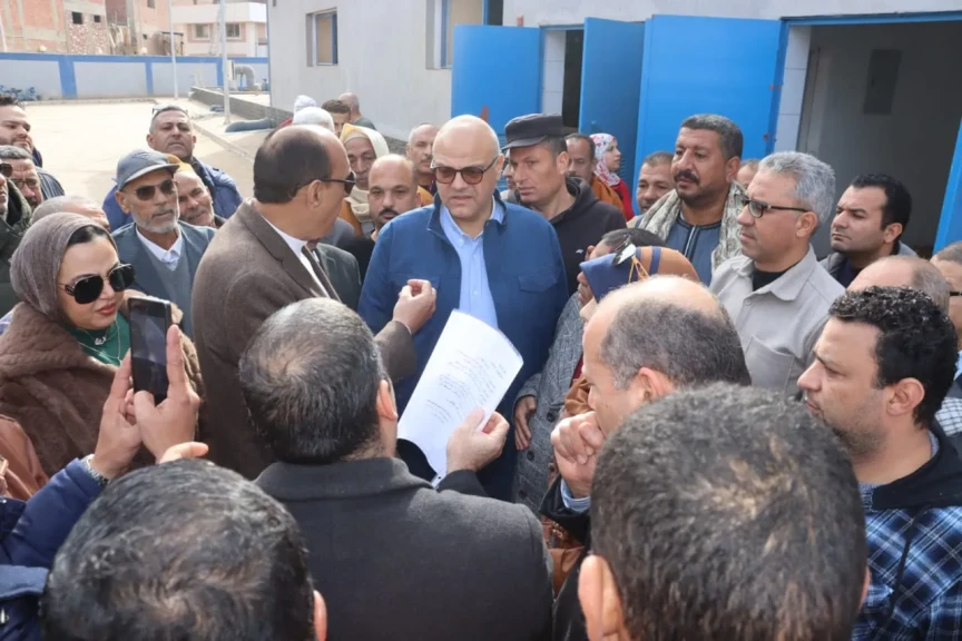 بالصور .. محافظ القليوبية يطلق التيار الكهربائي بمحطة مياه شبلنجة ببنها لبدء التشغيل التجريبي