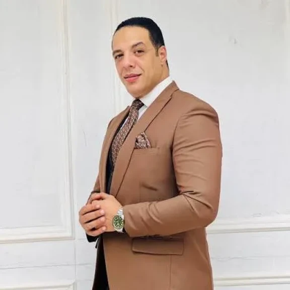 وفاة والدة الإعلامي محمد سامي بعد صراع مع المرض