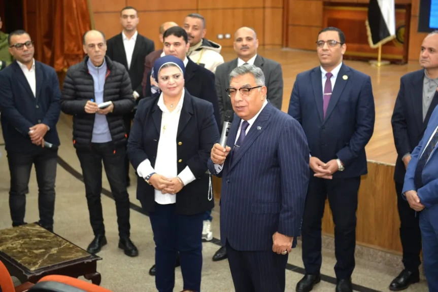 محافظ الدقهلية يدشن بدء تشغيل مركز تدريب علوم الحاسب الآلي وتكنولوجيا المعلومات