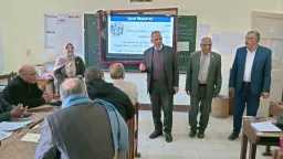 مدير تعليم أسيوط يتفقد فعاليات...