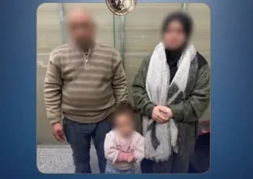 ضبط سيدة هددت بإلقاء طفلتها من شرفة منزلها بسبب خلافات مع زوجها