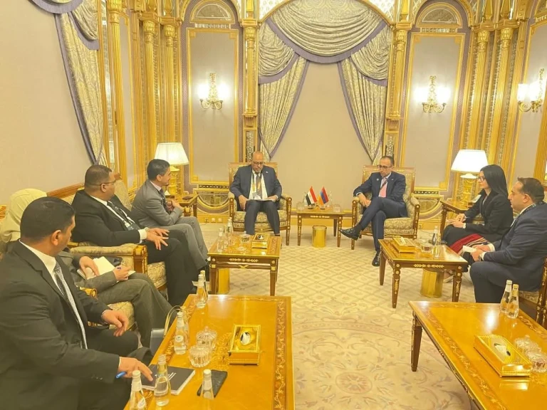 خلال المؤتمر الدولي لسوق العمل بالرياض.. وزير العمل يبحث مع نظيره الأرميني تعزيز التعاون وتوفير العمالة المصرية