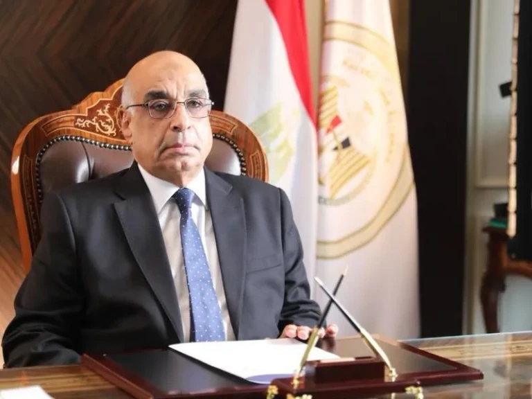 الشهر العقارى يفوز بجائزة الوحدة المتميزة فى تقديم الخدمات الحكومية فى جائزة مصر للتميز الحكومى فى دورتها الرابعة