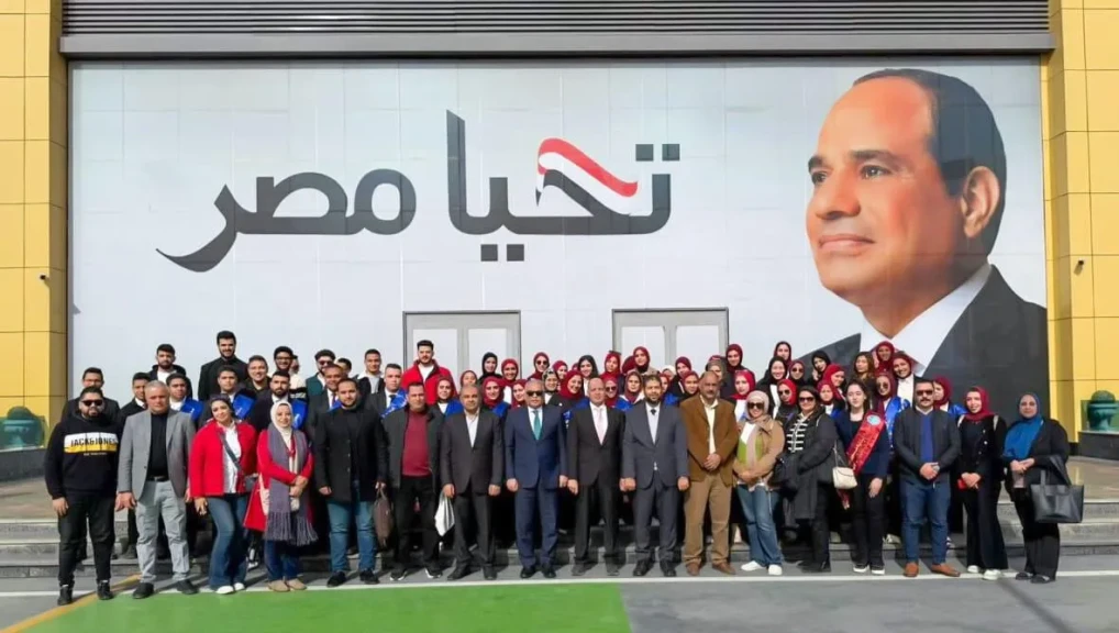 رئيس جامعة طنطا يزور عددا من أجنحة المؤسسات الوطنية بمعرض القاهرة الدولي للكتاب