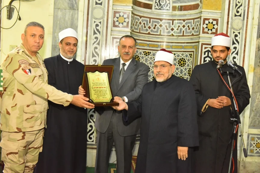 بالصور .. محافظ أسيوط يشهد احتفال الأوقاف بليلة النصف من شعبان بمسجد ناصر