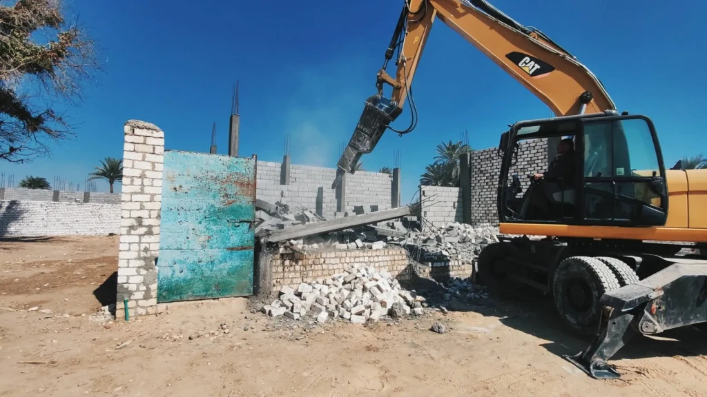محافظ أسيوط: إزالة 20 حالة تعدي بـ6 مراكز وحي شرق ضمن المرحلة الثانية من الموجة الـ28 للازالات