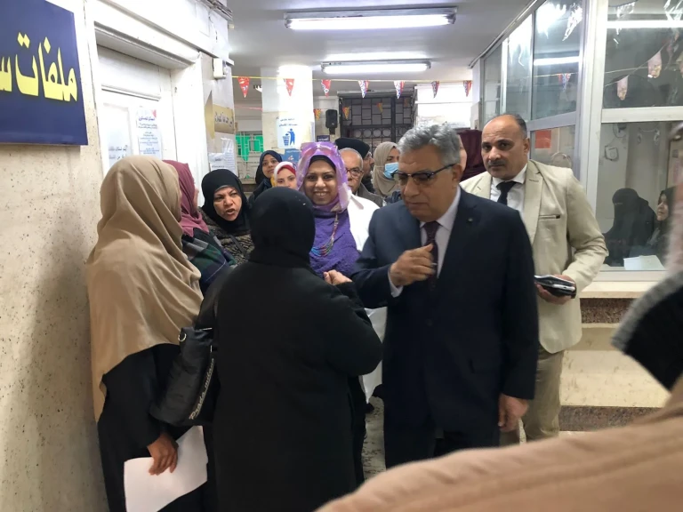 بالصور .. تفاصيل زيارة محافظ الدقهلية المفاجئة لعيادة التأمين الصحي بجديلة