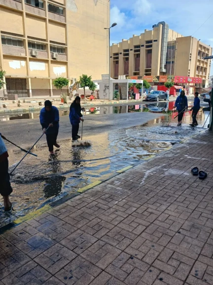 كلية الألسن بجامعة عين شمس تتخذ إجراءات مكثفة لمواجهة آثار التقلبات الجوية