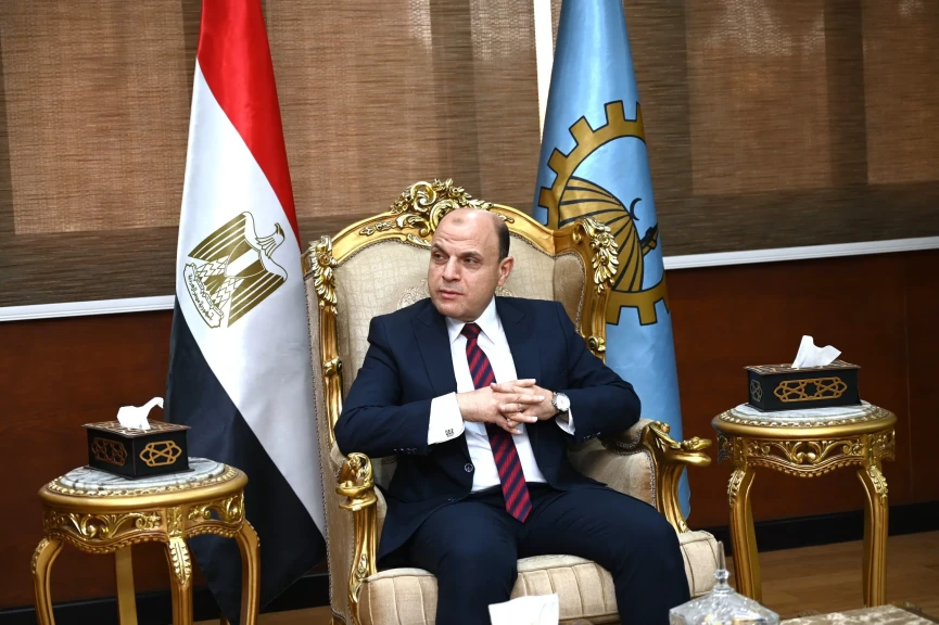 محافظ الغربية يستقبل مساعد وزير الصحة لقطاع الطب العلاجي ويؤكد دعم وتطوير المنظومة الصحية ورفع كفاءة الخدمات الطبية بالمحافظة